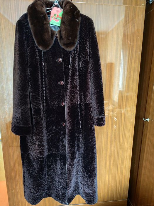 Пальто-шуба  зимнее