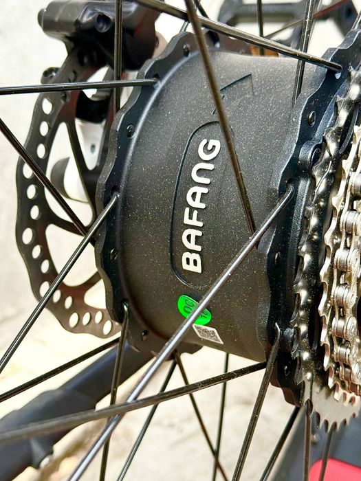 Новый электровелосипед размер 26 4.9