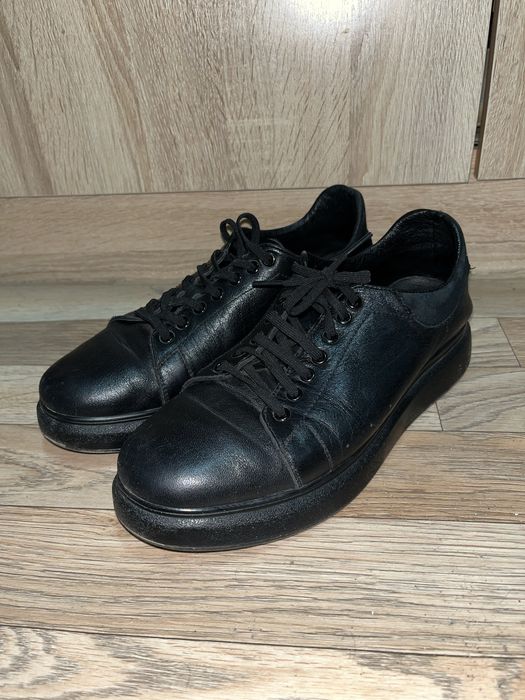 Черные кеды классические с высокой подошвой