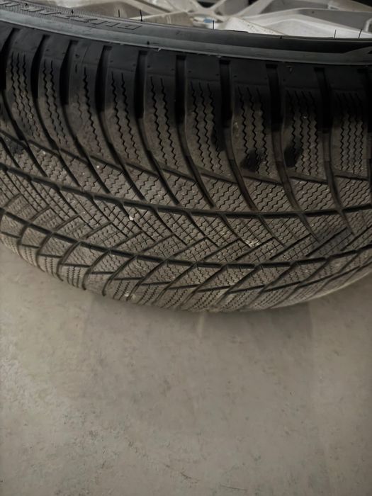 Зимни гуми с джанти за BMW x5 G05