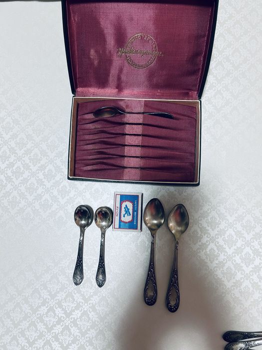 Продаю наборы чайных мельхиоровых ложек