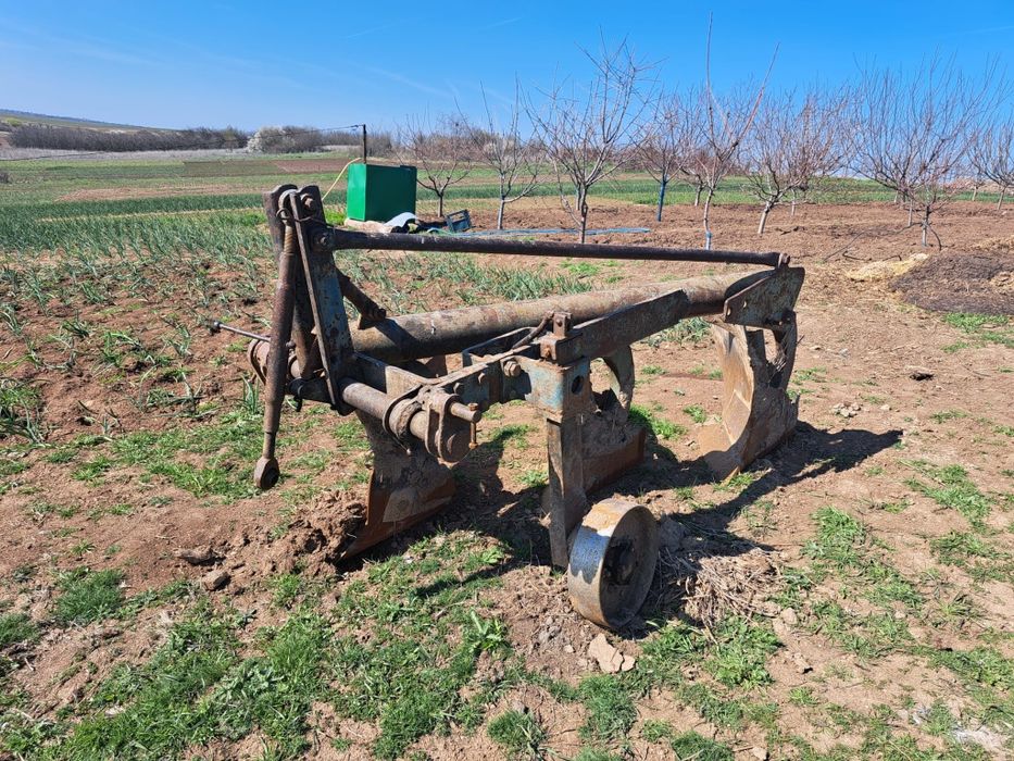 Tractor u 650 + utilaje