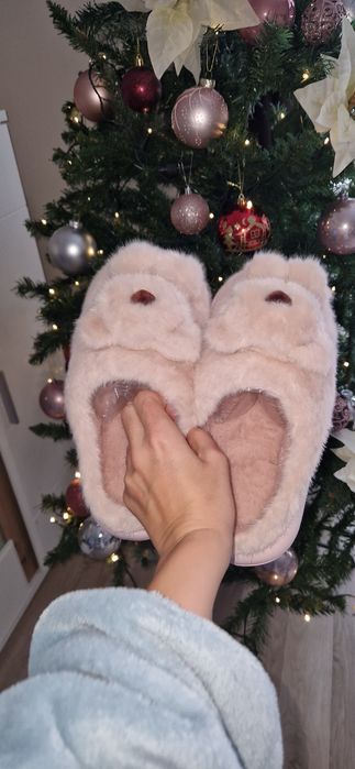 Нови Меки и топли дамски бежеви пантофи чехли