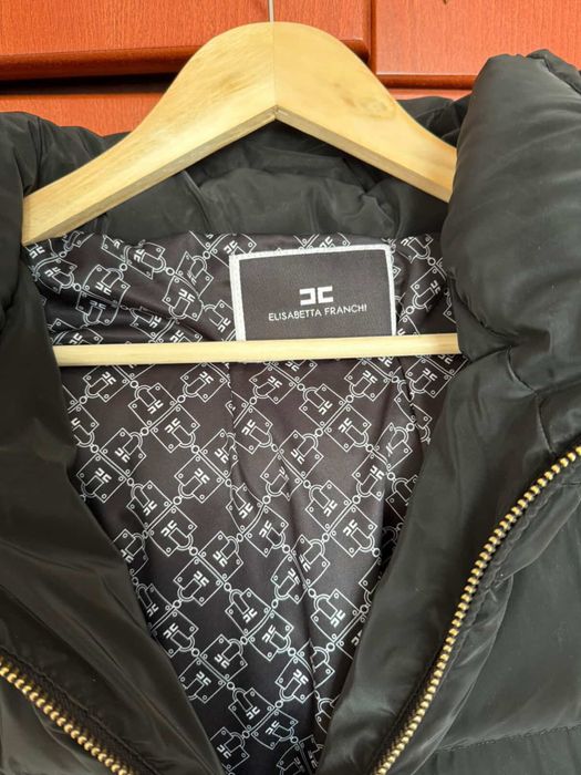 Черно Яке Elisabetta Franchi