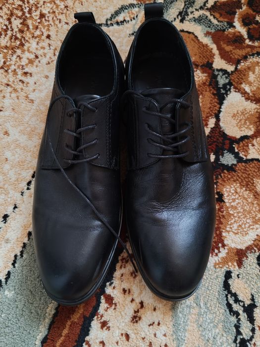 Продам мужские кожанные туфли