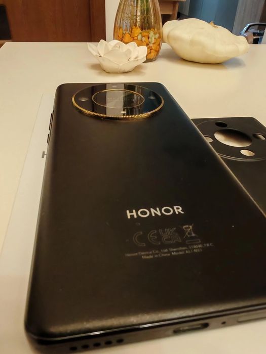 Vând honor magic 6 lite 5G