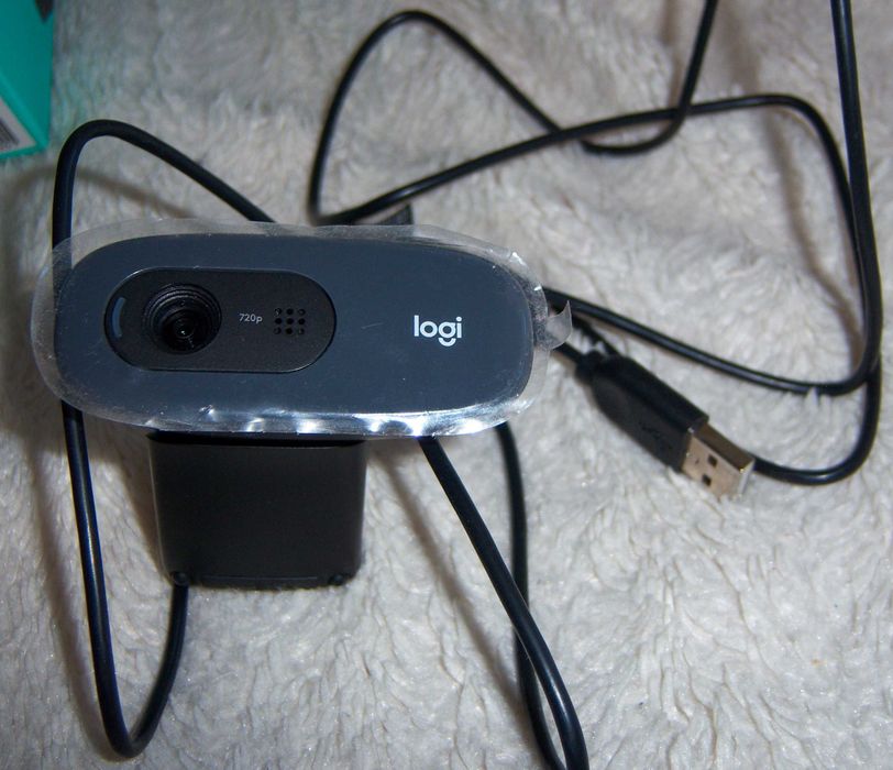 Продавам WEB камера Logitech C270HD с вграден микрофон