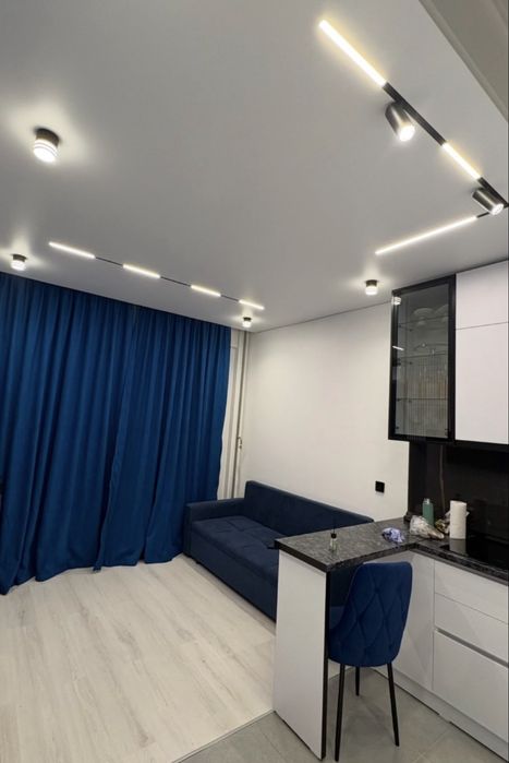 Новогодний спецпредложение: монтаж потолков по выгодной цене!