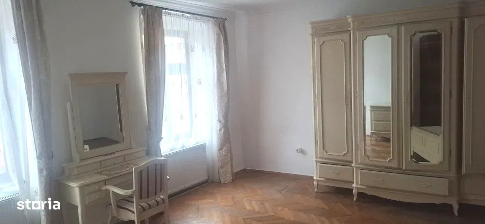 Apartament spatios 2 camere in zona Ultracentrala — fotografia 1