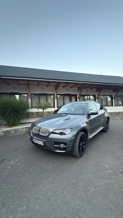 X6  2010 Autoutilitar