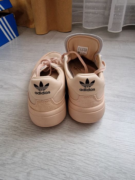 Adidasi Adidas dama