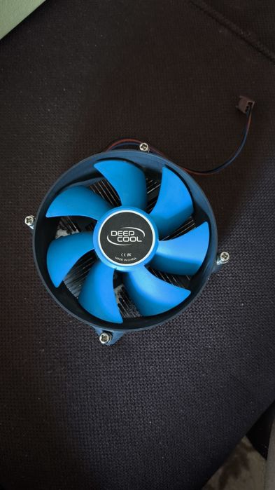 процессорный кулер от deepcool