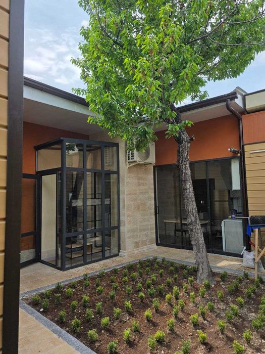 Сдается новый дом 1 сот в центре на гостиница Россия