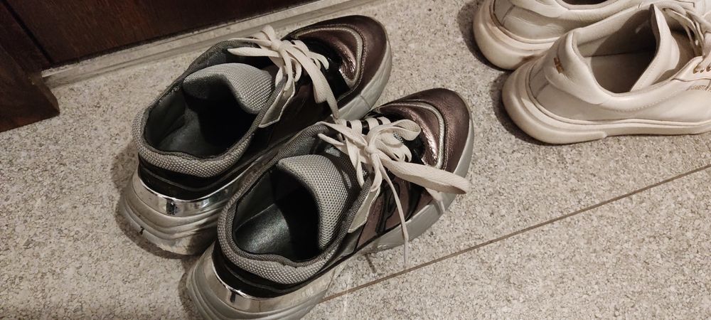 Обувки Elisabetta Franchi, Pinko