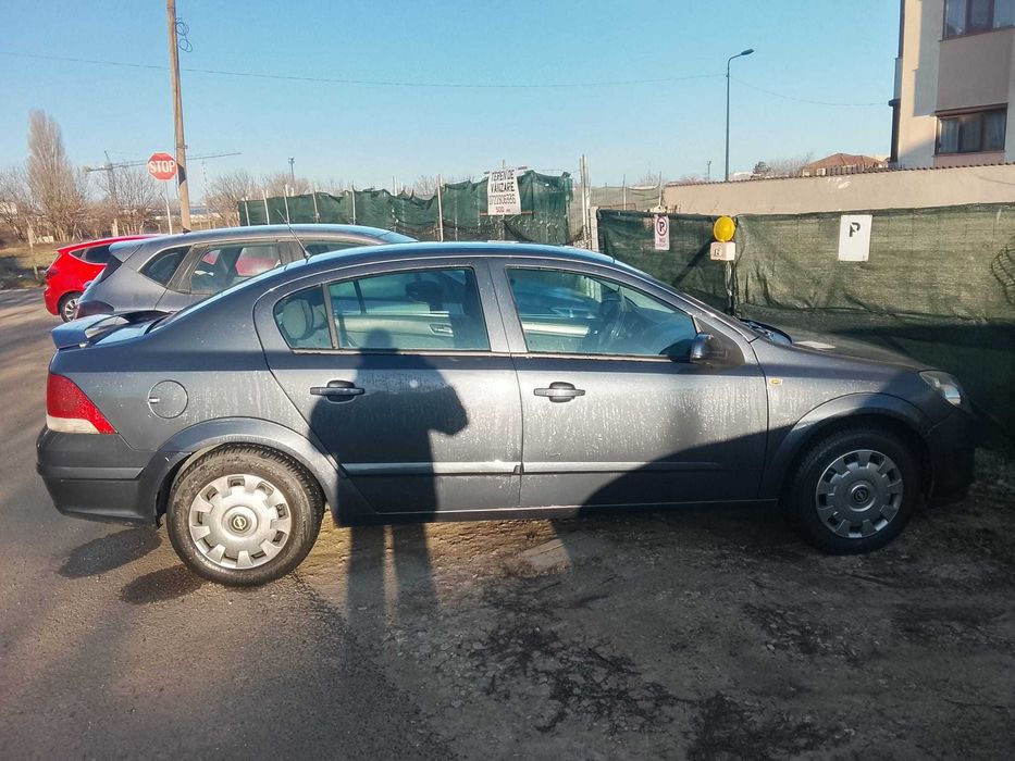 Vand/schimb cu remorca cat. B - Opel astra H berlina