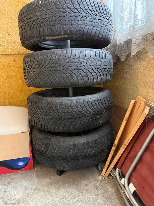 Roti de iarna 205/55/R16 si cauciucuri de vara 195/55/R16