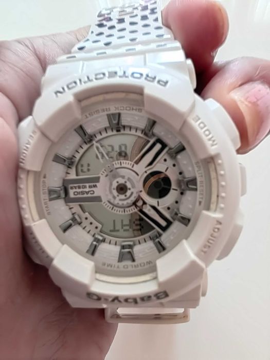 Продавам лимитиран  часовник G-SHOCK