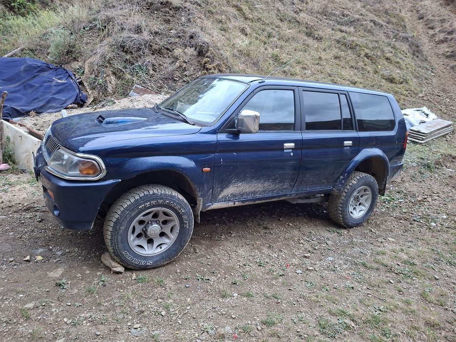 De vanzare Mitubisi pajero sport 4x4