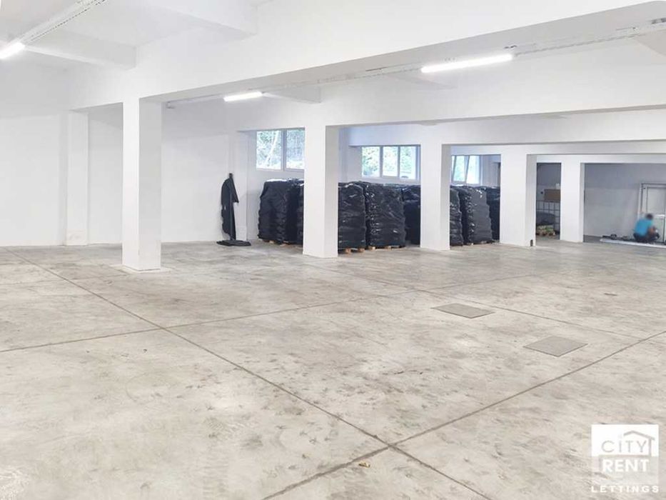 Дава се под наем Склад в Велико Търново, Чолаковци - 600 кв.м за 1700 € - Снимка #8