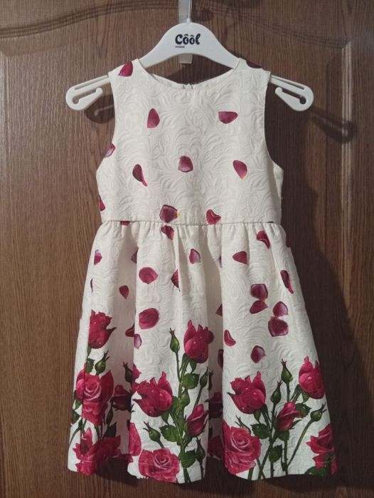 Оригинальное платье для девочки/костюм 5  лет