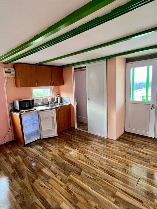 Три обзаведени къщи с парцел - РАБОТЕЩ БИЗНЕС С НАЕМАТЕЛИ