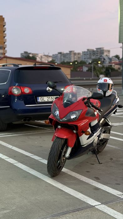 Honda CBR 600 F4i