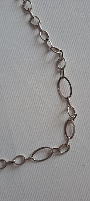 Продавам сребърен синджир и пръстен