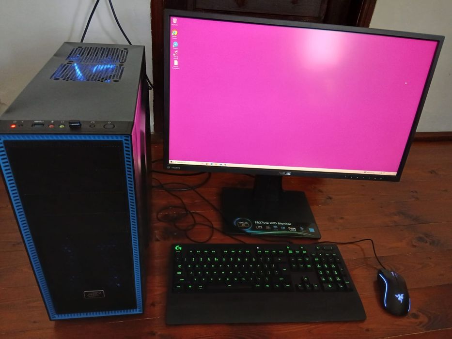 Vand PC gaming complet (monitor + tastatura + mouse) - performanta  ridicata