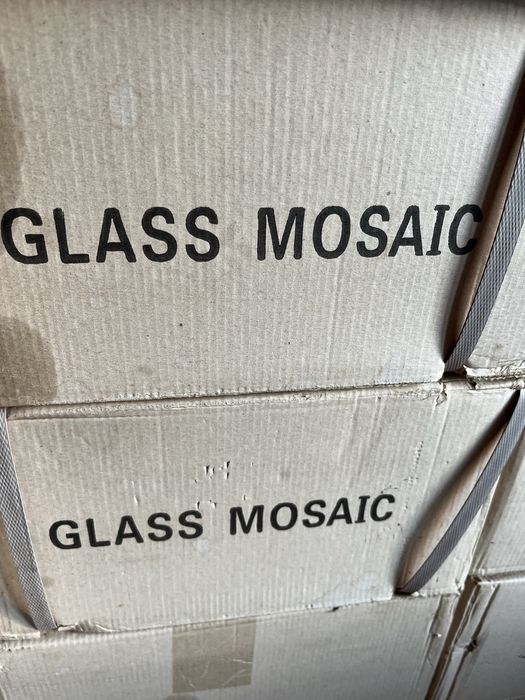 Vând gresie pentru poscină,glass mosaic,33/33,30 de cuti