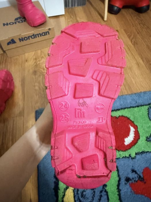 Продам резиновые сапоги