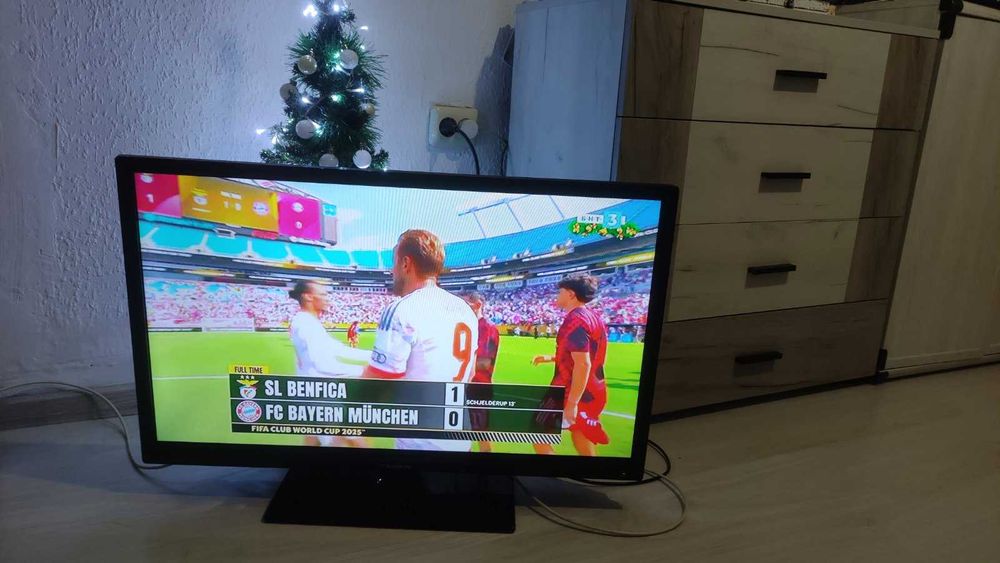 LED TV Crown 32 инча цифров тунер,запазен