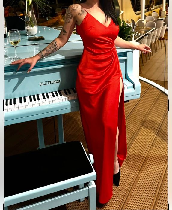 Червена дълга рокля за повод ASOS