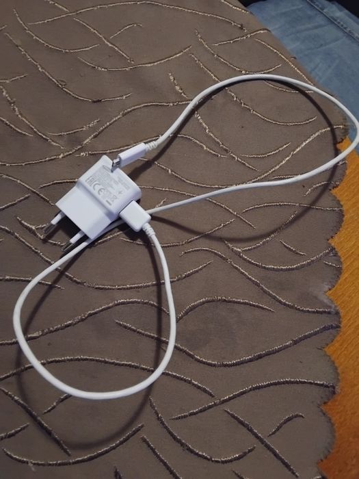 Телефон Самсунг J6