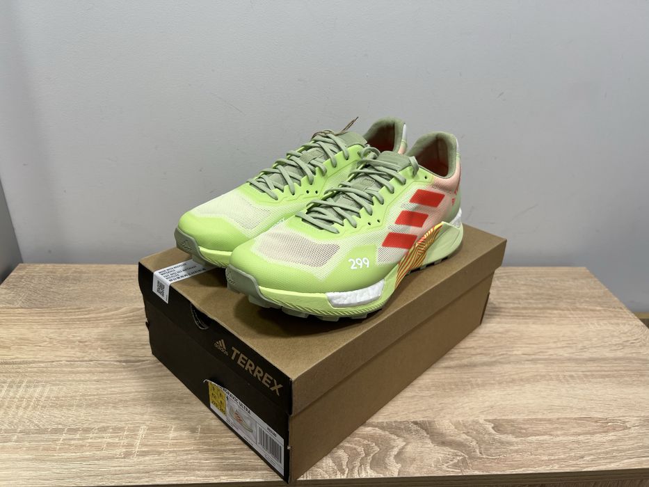 Чисто нови Adidas agravic ultra