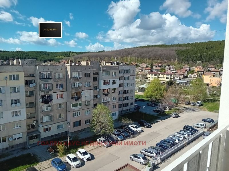 Продава се Двустаен апартамент в Перник, Изток - 54 кв.м за 966 €/кв.м - Снимка #10