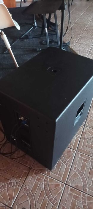 Vand bas profesional activ Rcf 708 AS II