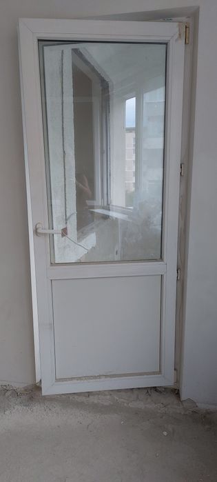 Vând termopane usi și geamuri