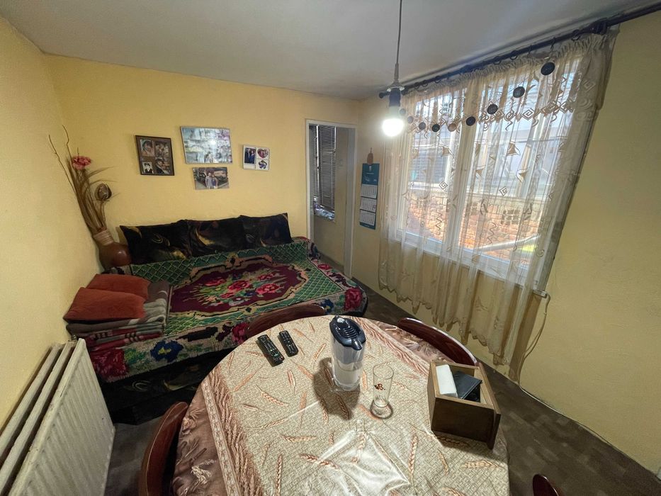 15496 - Двуетажна къща в гр. Трявна