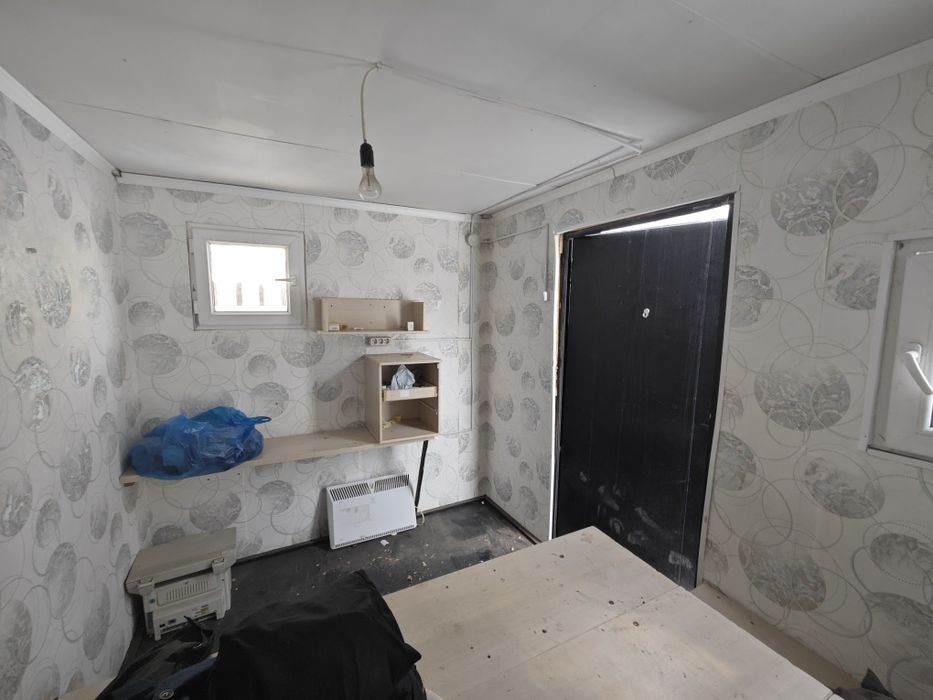 Контейнер с дверью 20 футовый