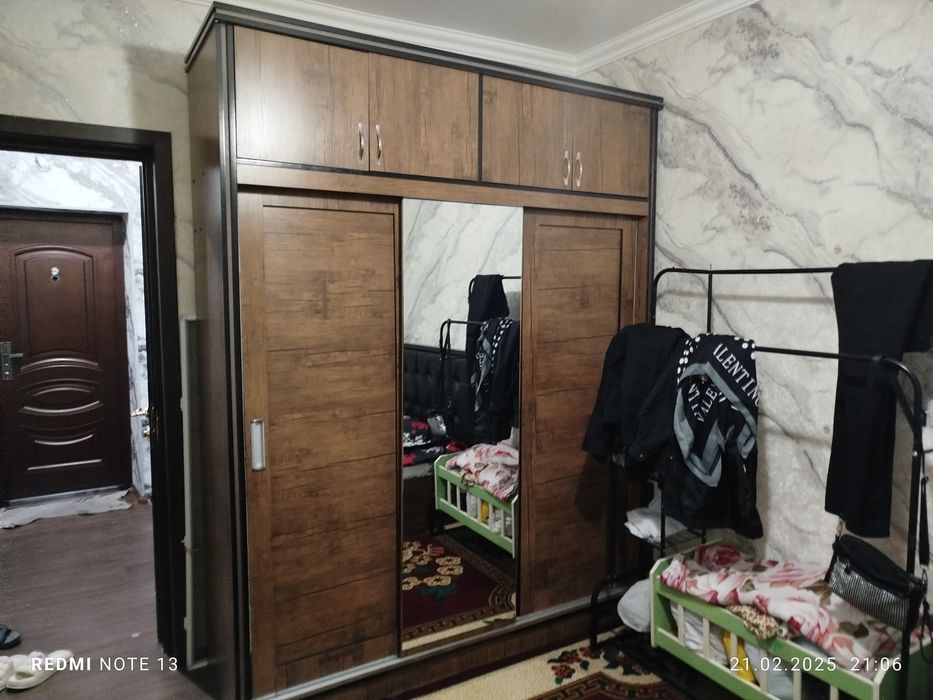 Срочно продаётся спалний Крават и шкаф