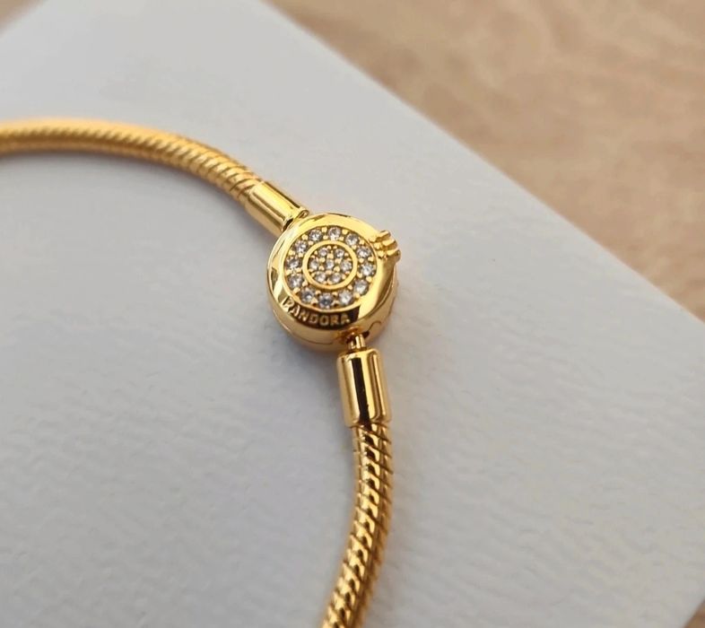 Brățara Nouă Pandora Moments Crown O silver gold S925 Ale