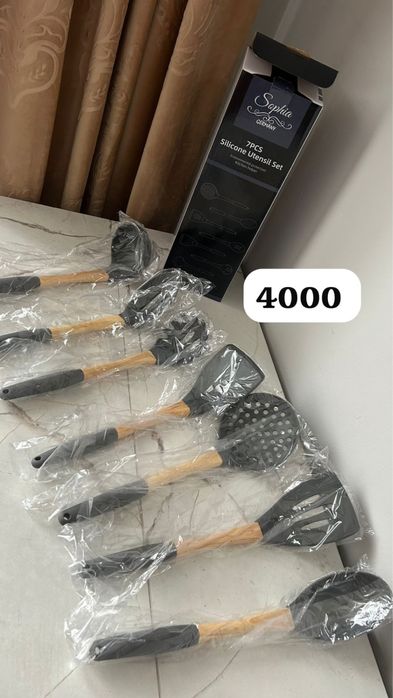 Набор поварешек и ножей