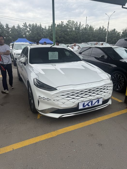 KИ К8 oq kraska tozza 2023  eurgani 50000: 33 500 у.е. - Kia Toshkent на Olx