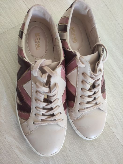 Продам почти новый