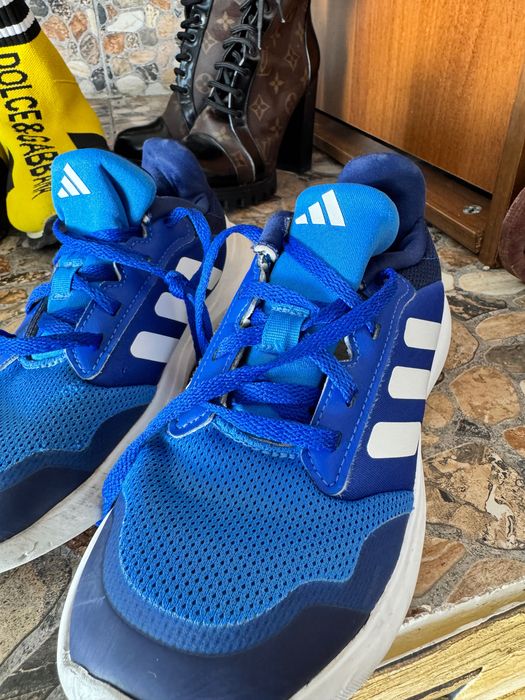 Маратонки ADIDAS Nike за малки и големи на добра цена