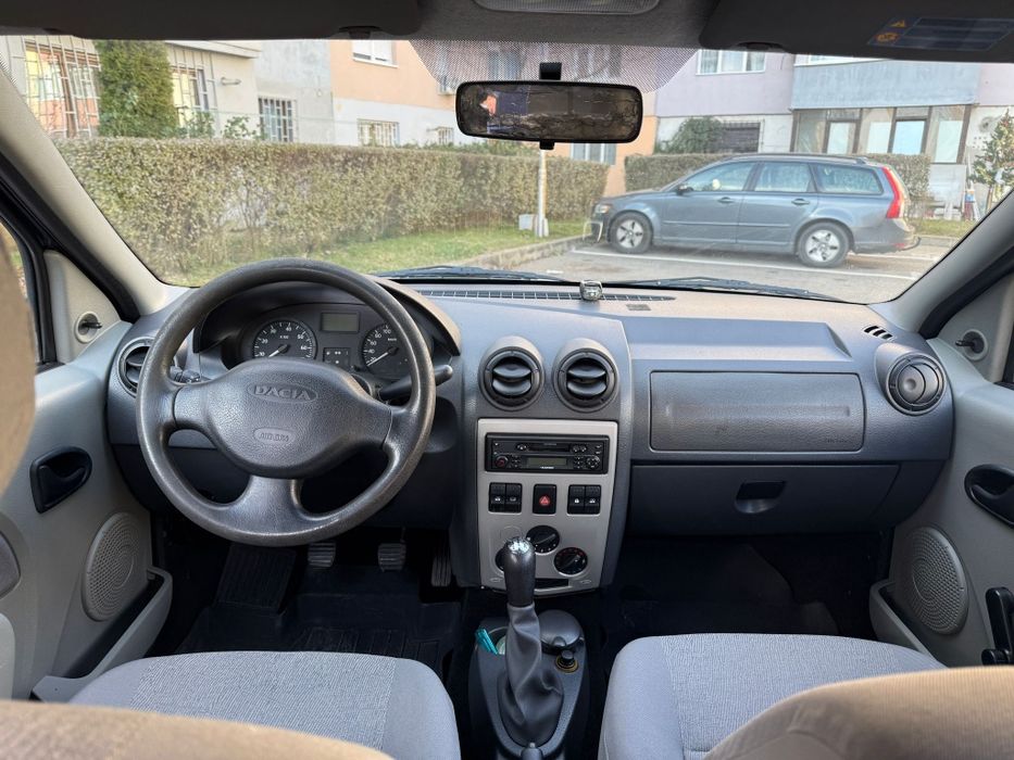 Vând Dacia Logan 2007 1.4