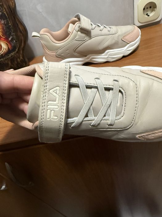 Fila маратонки 36 номер