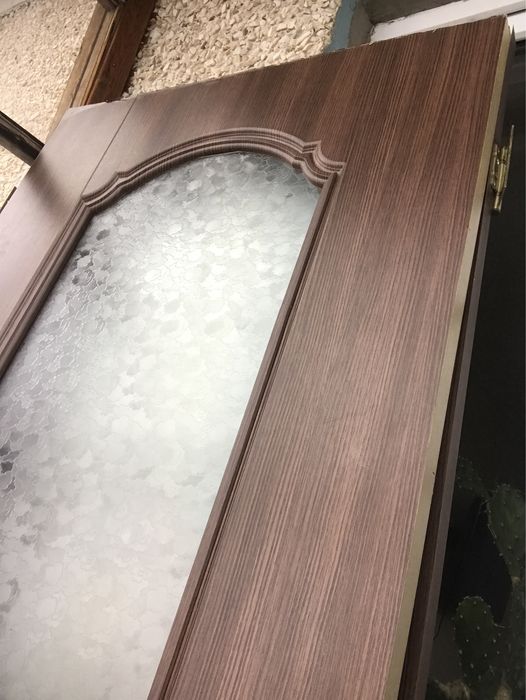 Продам двери.