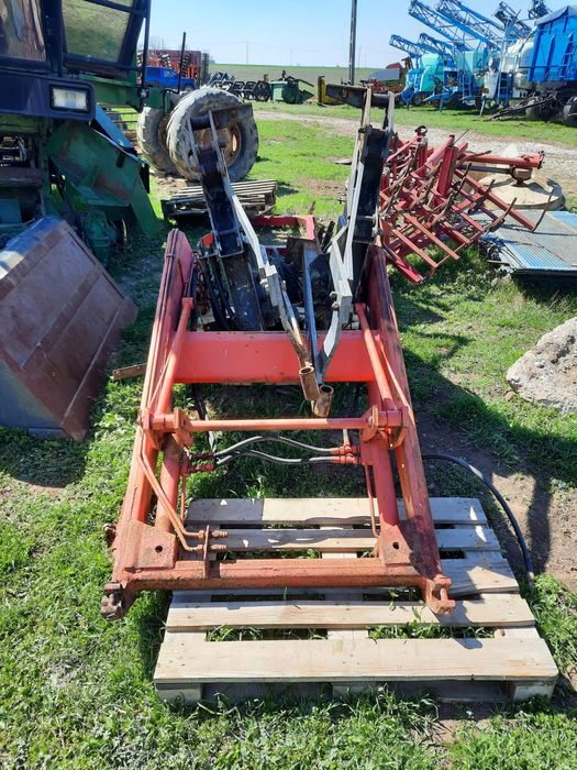 Incarcator tractor fiat