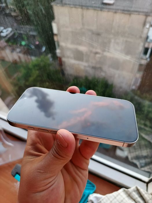 iPhone 16 pro 256g